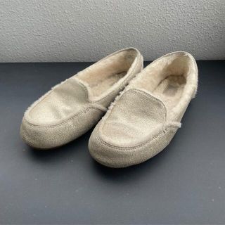 UGG。スリッポンシューズシルバー