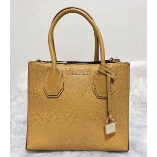 マイケルコース(Michael Kors)のMICHAEL KORS ハンドバッグ(ハンドバッグ)