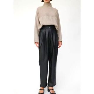 マウジー(moussy)のMoussy  マウジー　ハイウエスト　レザーパンツ　フェイクレザー(カジュアルパンツ)