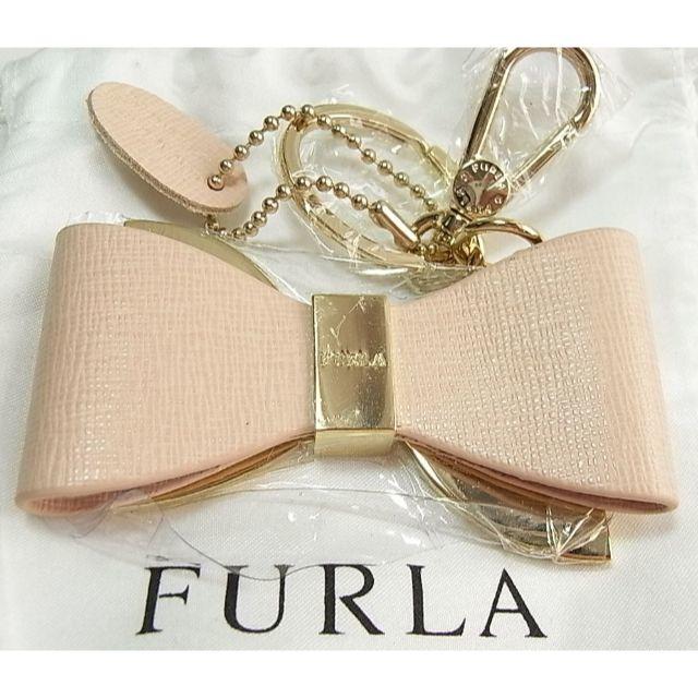 Furla(フルラ)のけろろ様専用★本物新品フルラ　リボン型キーホルダー大 レディースのファッション小物(キーホルダー)の商品写真