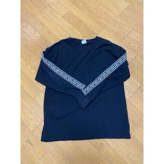 アーバンアウトフィッターズ(Urban Outfitters)のロングTシャツ(Tシャツ(長袖/七分))