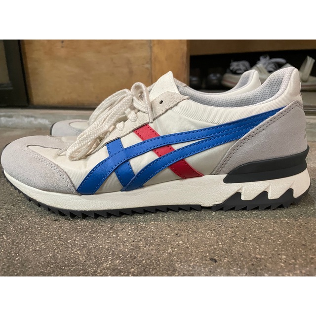 Onitsuka Tiger(オニツカタイガー)のOnitsuka Tiger レディースの靴/シューズ(スニーカー)の商品写真