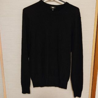 ユニクロ(UNIQLO)のユニクロ　カシミア　メンズ　Ｍ 黒　ブラック　丸首(ニット/セーター)