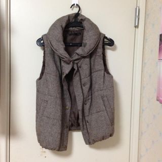 ヘザー(heather)のheatherダウンベスト(ダウンベスト)