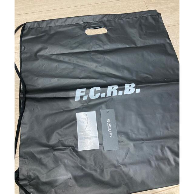 F.C.R.B.(エフシーアールビー)のF.C.R.B. FCRB Bristol tour down ダウン メンズのジャケット/アウター(ダウンジャケット)の商品写真