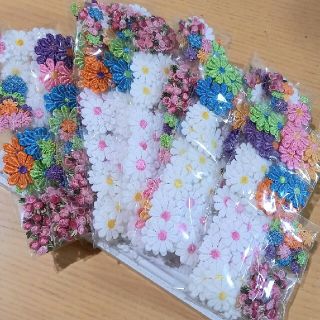 ☆彡刺繍花色々おまとめセット　残り5セット(生地/糸)