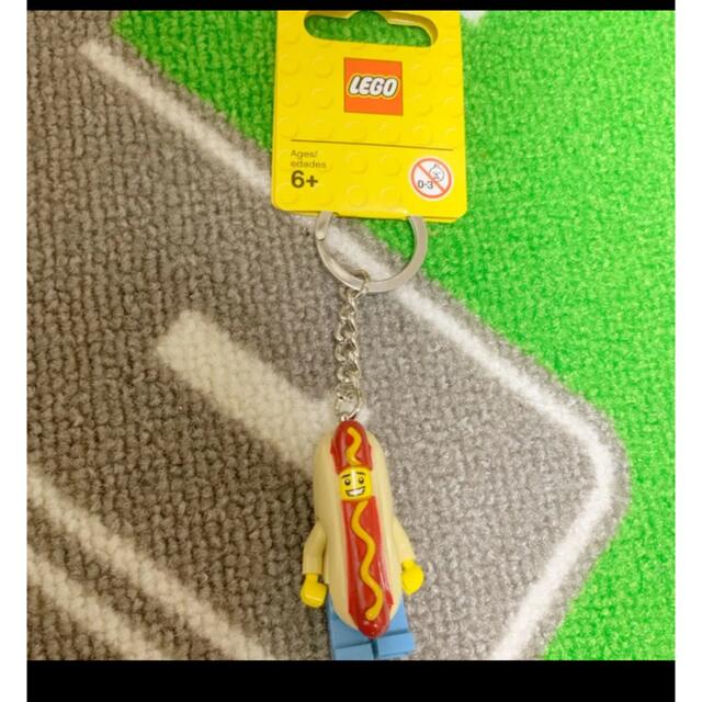 Lego(レゴ)のキーリング キーチェーン ホットドッグ　LEGO エンタメ/ホビーのアニメグッズ(キーホルダー)の商品写真