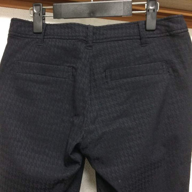 OFUON(オフオン)のオフオン クロップドパンツ レディースのパンツ(クロップドパンツ)の商品写真