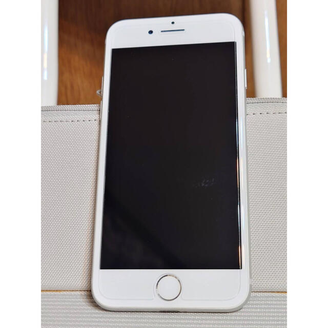 早いもの勝ち！　iPhone 7 Silver 32 GB SIMフリー