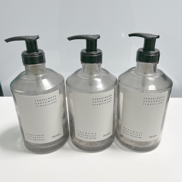 FRAMA Shampoo Conditioner BODY soap空き容器 コスメ/美容のヘアケア/スタイリング(シャンプー/コンディショナーセット)の商品写真