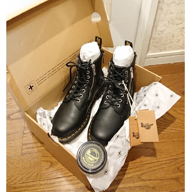 Dr.Martens(ドクターマーチン)のみくり様専用  新品未使用 ドクターマーチン 1460ZIP 8ホール レディースの靴/シューズ(ブーツ)の商品写真