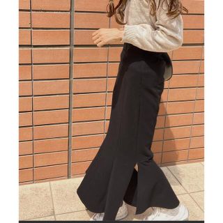 ステュディオス(STUDIOUS)の【新品】タグ付 スリットマーメイドロングスカート zara (ロングスカート)