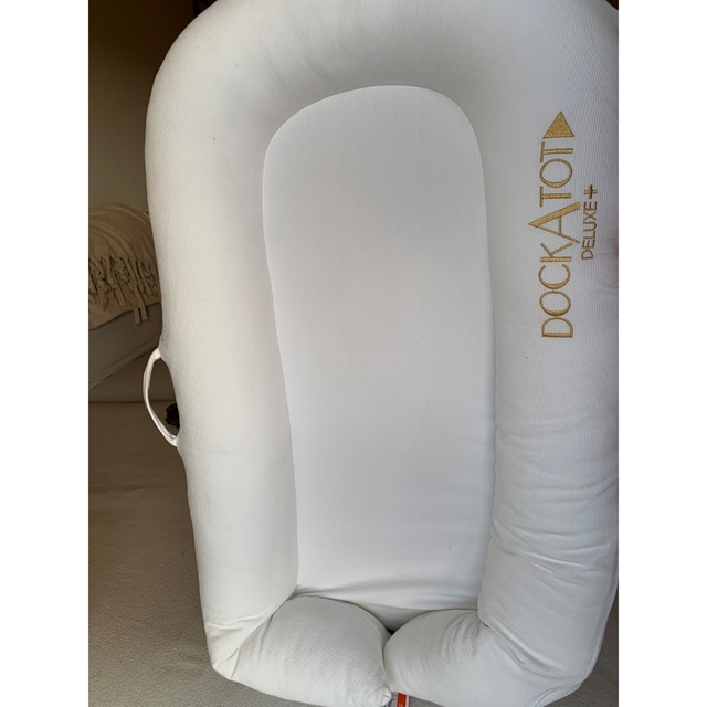 状態良好❗️dockatot ドッカトット0-8m 移動式ベッド 新生児 【売れ筋