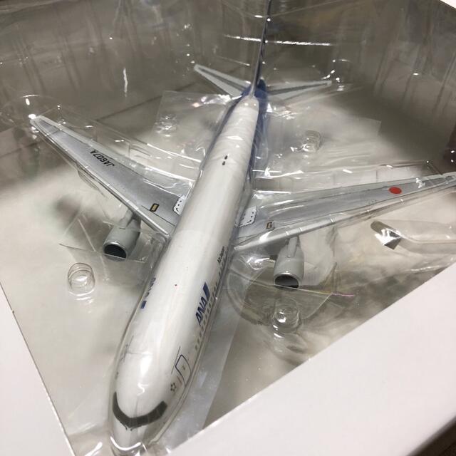 ANA(全日本空輸)(エーエヌエー(ゼンニッポンクウユ))の【新品/未使用品】全日空商事 ANA Boeing 767-300ER エンタメ/ホビーのテーブルゲーム/ホビー(航空機)の商品写真