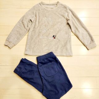 ユニクロ(UNIQLO)のユニクロ　フリースパジャマ　ディズニーホリデーセレクション　150(パジャマ)