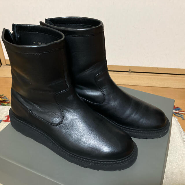 L'Appartement DEUXIEME CLASSE(アパルトモンドゥーズィエムクラス)の美品★アパルトモン　カミナンド　BACK ZIP BOOTS★ レディースの靴/シューズ(ブーツ)の商品写真