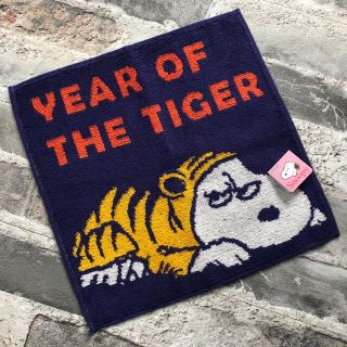 スヌーピー(SNOOPY)の☆スヌーピー Year of the tiger 2022 ミニタオル★(ハンカチ)