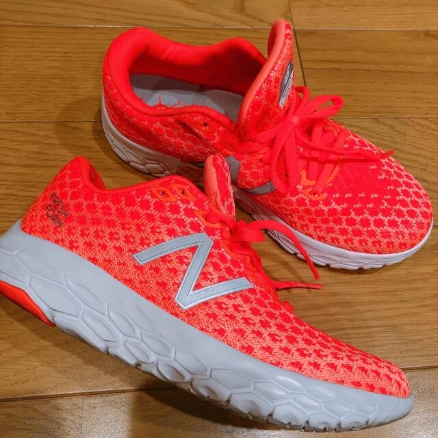 New Balance(ニューバランス)の美品★New Balanceスニーカー ランシュー★23cm レディースの靴/シューズ(スニーカー)の商品写真