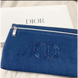 ディオール(Dior)のDior ノベルティー　ポーチ　新品　今日限り消去！(ポーチ)