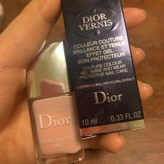 ディオール(Dior)の一度使用のみ　2022年新作ほぼ新品　ディオール ヴェルニ 388(マニキュア)