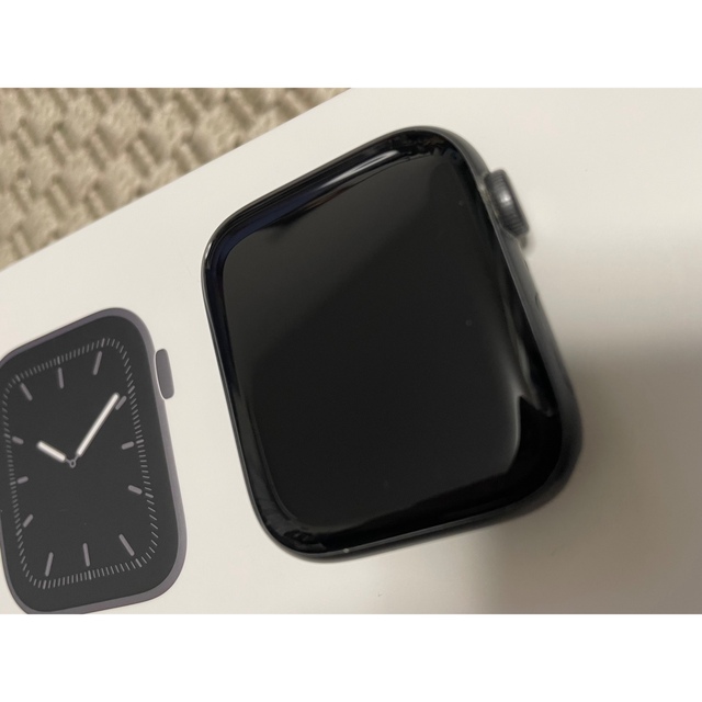 Apple(アップル)のApple Watch series5 44mm Space Grey メンズの時計(腕時計(デジタル))の商品写真