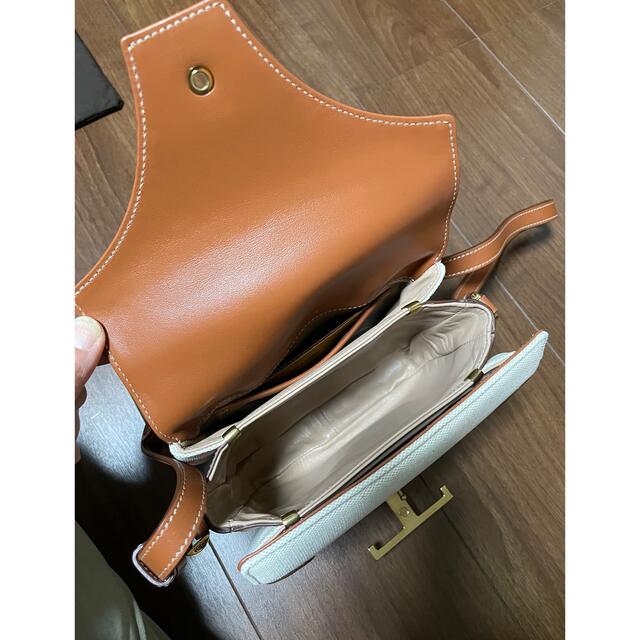 美品‼️TOD'Sお出かけショルダーバッグ