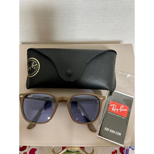 Ray-Ban RB4258 レイバン　サングラス　ウェリントン　サングラス