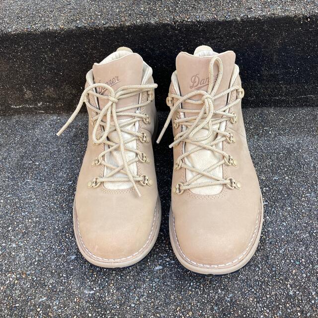 Danner(ダナー)のdanner tramline917 taupe メンズの靴/シューズ(ブーツ)の商品写真