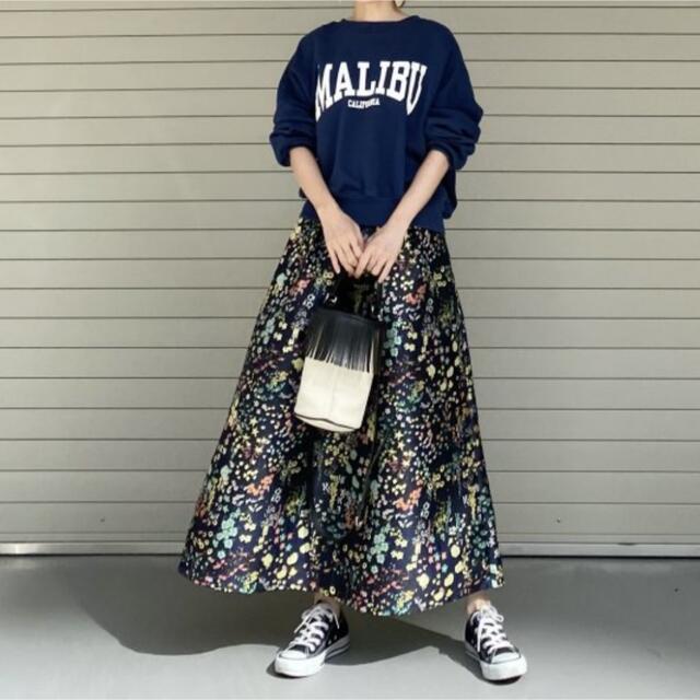 BayBee ladyJacquardskirt(flower pattern） レディースのスカート(ロングスカート)の商品写真