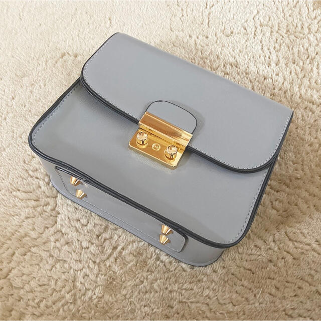 【新品】ショルダーバッグ レディースのバッグ(ショルダーバッグ)の商品写真