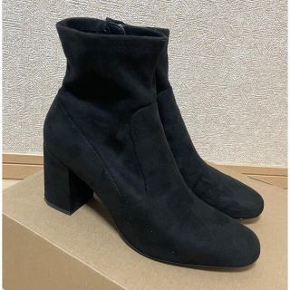 ザラ(ZARA)のZara ショートブーツ スウェード　40 ブラック(ブーツ)