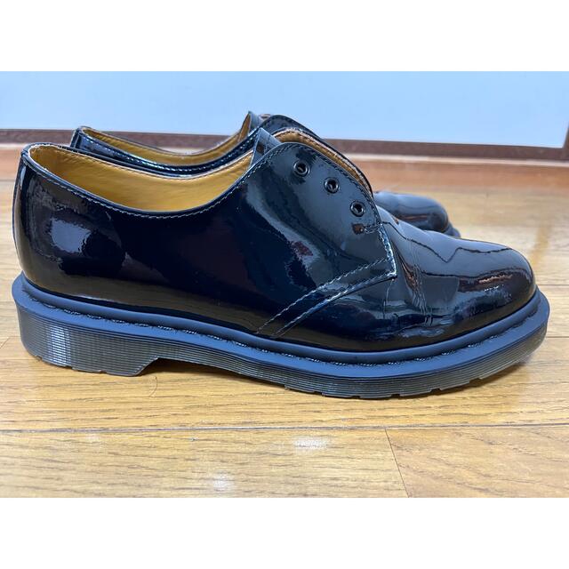 Dr.Martens(ドクターマーチン)のDr.Martens×BEAMS 別注パテント3ホール メンズの靴/シューズ(ブーツ)の商品写真