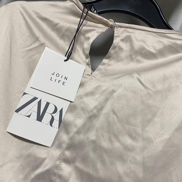 ZARA(ザラ)のZARA タグ付き新品未使用トップス レディースのトップス(Tシャツ(半袖/袖なし))の商品写真