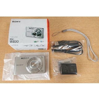 ソニー(SONY)の〈新品未使用〉SONY ﾃﾞｼﾞﾀﾙｽﾁﾙｶﾒﾗ／型名 : DSC-W830(コンパクトデジタルカメラ)