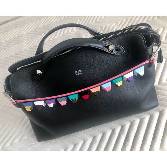 FENDI(フェンディ)の(※取り置き中)FENDI バイザウェイ黒💘スタッズベスト付 レディースのバッグ(ハンドバッグ)の商品写真