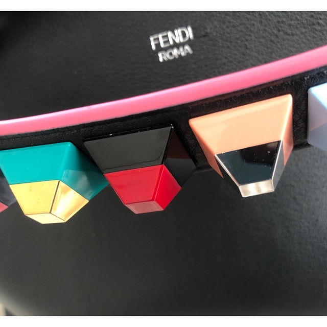 FENDI(フェンディ)の(※取り置き中)FENDI バイザウェイ黒💘スタッズベスト付 レディースのバッグ(ハンドバッグ)の商品写真