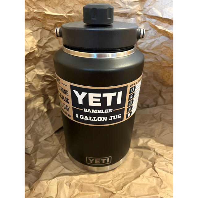 【新品未使用】大人気　YETI ワンガロンジャグ ブラック  ウォーター ボトル約16㎝高さ