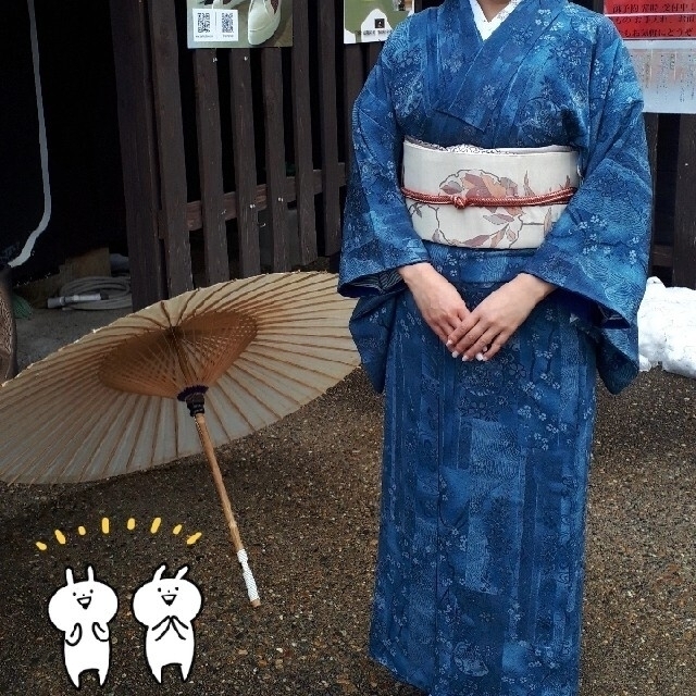 着物✴︎正絹✴︎小紋✴︎高級縮緬✴︎ブルーの通販 by meena's shop ...
