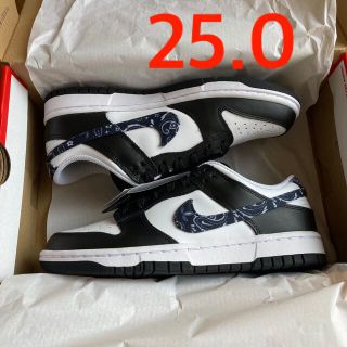 ナイキ(NIKE)のナイキ　ダンクロー　ペイズリー　黒　25.0(スニーカー)