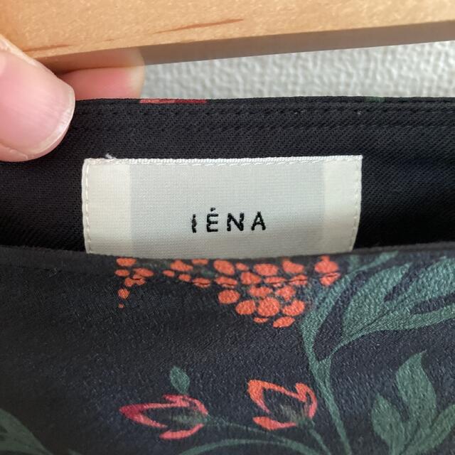 IENA(イエナ)のIENA フラワープリントパネルスカート 40 レディースのスカート(ロングスカート)の商品写真