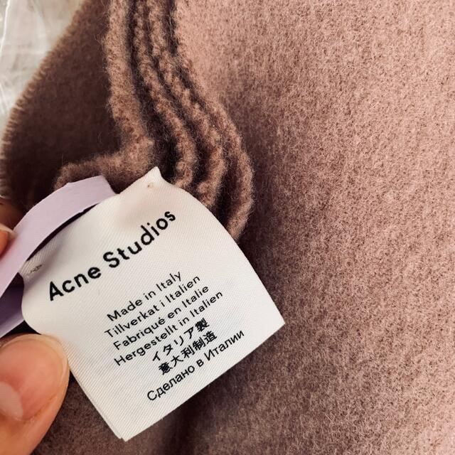 ACNE(アクネ)の【売り切り】AnceStudiosストール レディースのファッション小物(マフラー/ショール)の商品写真