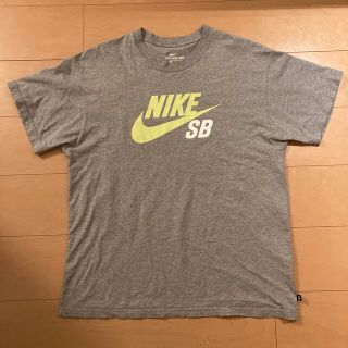 ナイキ(NIKE)のNIKE   Tシャツ　グレー　メンズ　サイズXL(Tシャツ/カットソー(半袖/袖なし))