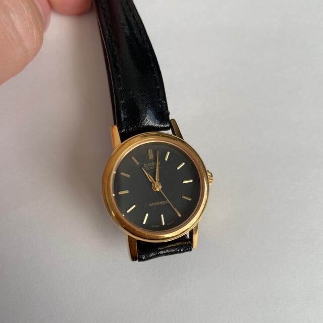 CASIO(カシオ)のカシオ　黒革の腕時計 レディースのファッション小物(腕時計)の商品写真