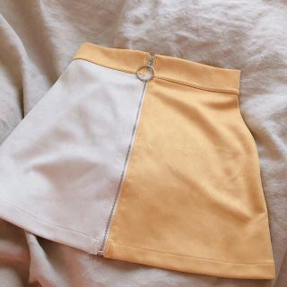 ザラ(ZARA)のミニスカート　ZARA イエローベージュ(ミニスカート)