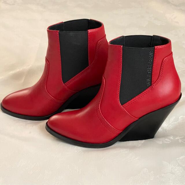 DIESEL - DIESEL ショートブーツ レッド 美品の通販 by mariabeetle's
