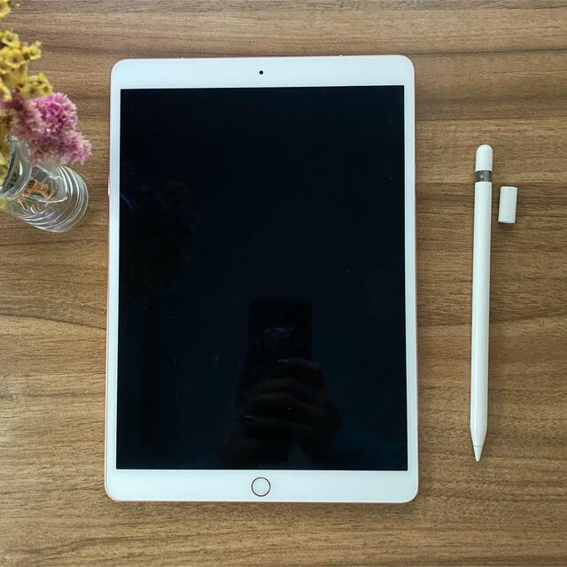 Apple(アップル)のipad Pro 10.5 64GB＋Apple Pencil 第一世代 スマホ/家電/カメラのPC/タブレット(タブレット)の商品写真