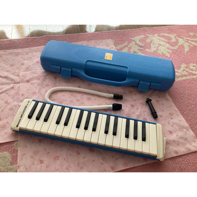 みかんさま専用　送料込み　ピアニカ　縦笛セット 楽器の鍵盤楽器(その他)の商品写真