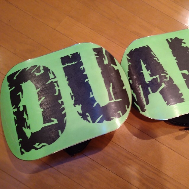 DUAL デュアルスノーボード(ビンディング込) スポーツ/アウトドアのスノーボード(ボード)の商品写真