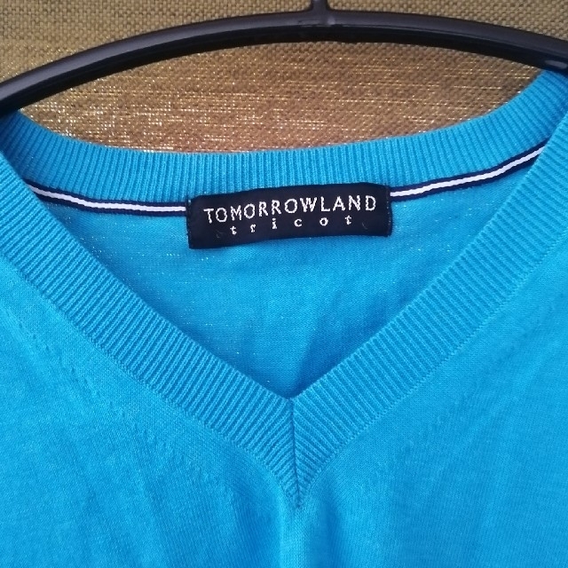 TOMORROWLAND(トゥモローランド)のトゥモローランド　Vネックニット・セーター メンズのトップス(ニット/セーター)の商品写真