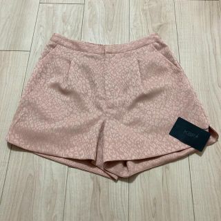 ケービーエフプラス(KBF+)の新品‼︎ KBF ヒョウ柄ショートパンツ　ピンクベージュ(ショートパンツ)